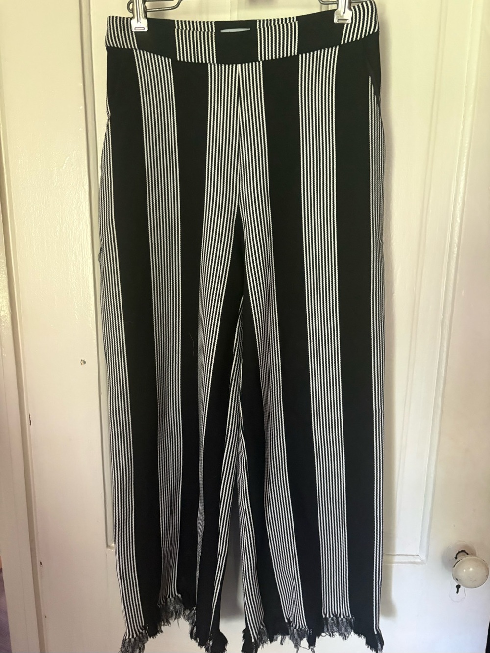 Abercrombie & Fitch Black and White Vertical Stripe womens Pants size XS
